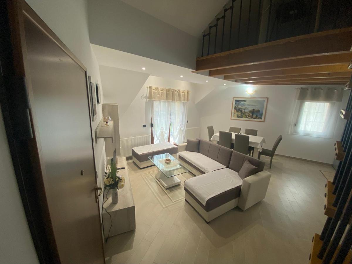 Apartman Galerija 奥古林 外观 照片