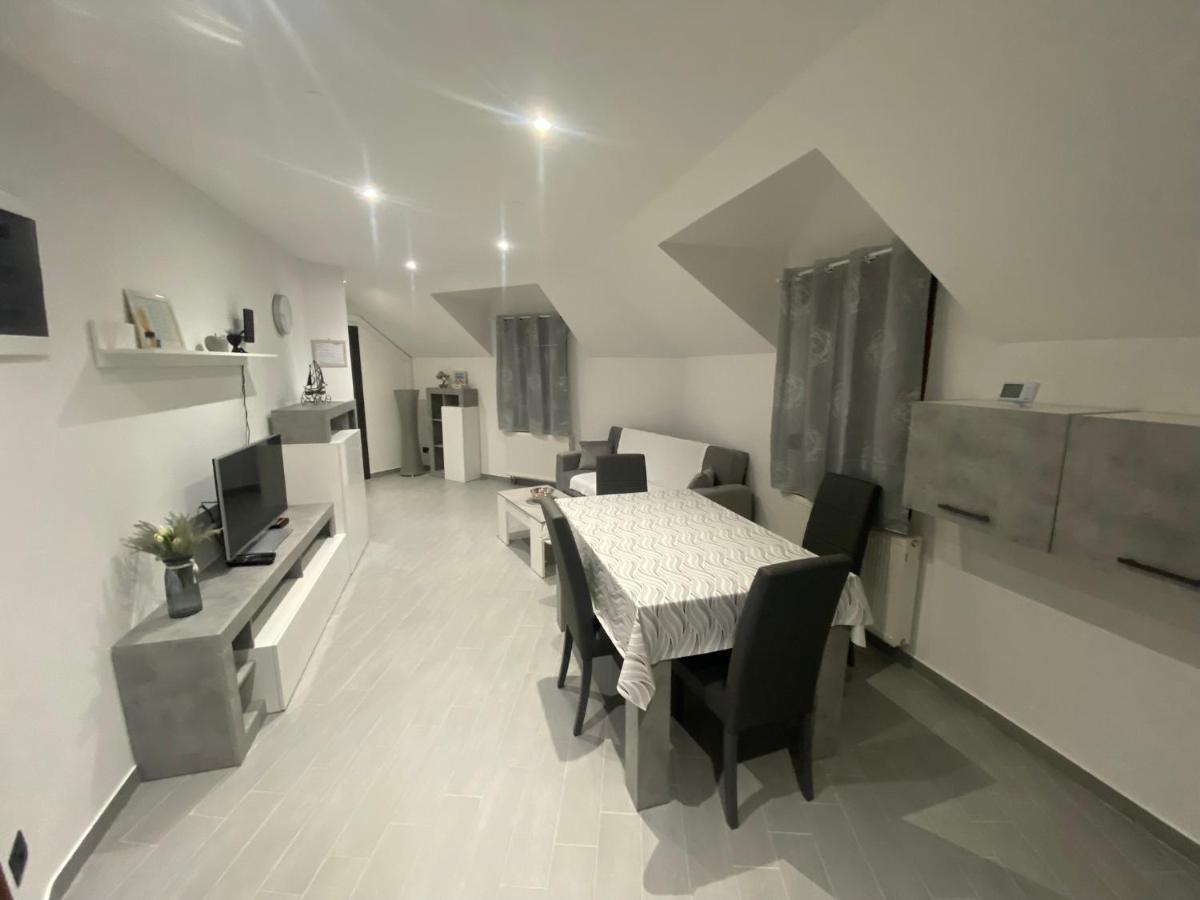 Apartman Galerija 奥古林 外观 照片